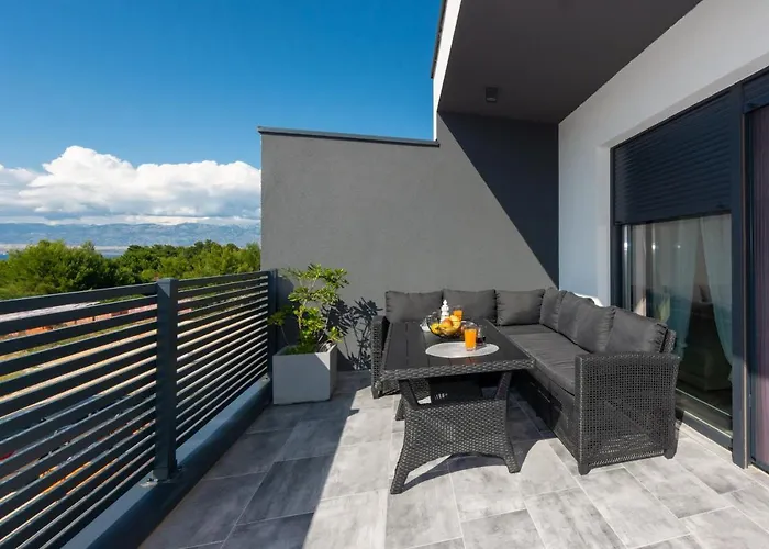 With Parking Space - Lozice, - 21759 * Vir